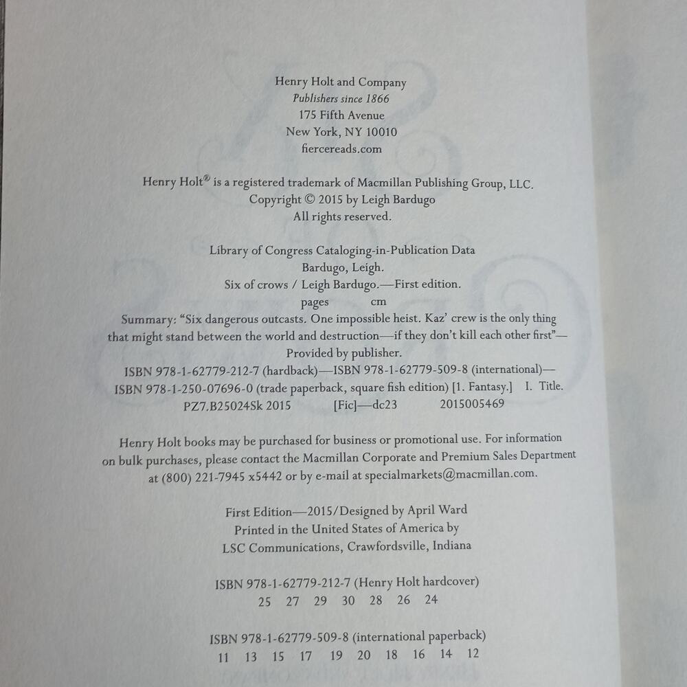 Six Of Crow Hardcover Book Leigh Bardugo's - Picture 2 of 6